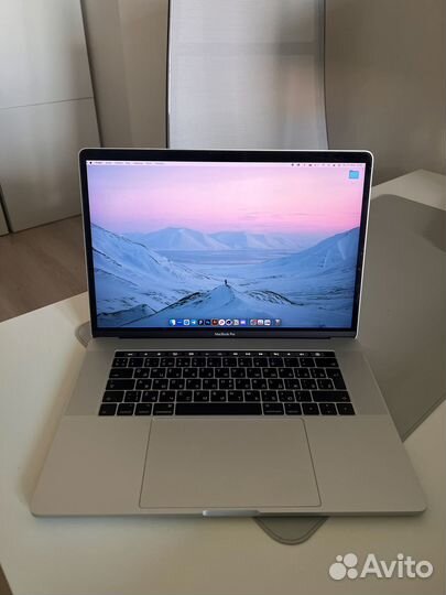 Macbook Pro 15 2017 i7 16/512 GB