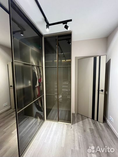 Двери купе в нишу