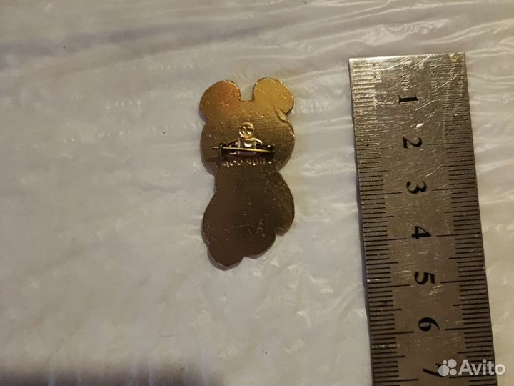 Олимпийский мишка(значок)