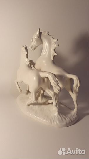 Скульптура из фарфора Германия