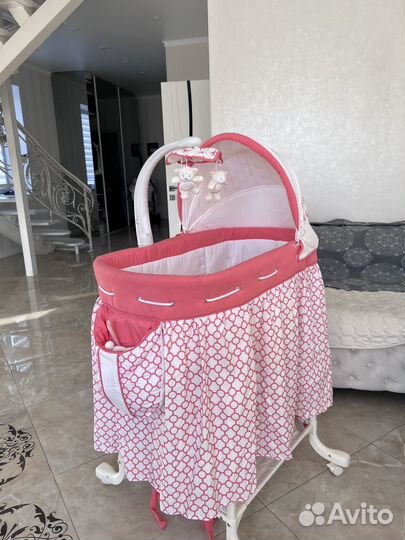 Колыбельная кроватка