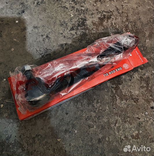 Продам рулевой наконечник camry 70