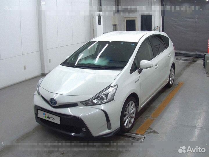 Toyota Prius Alpha 1.8 AT, 2018, 150 000 км