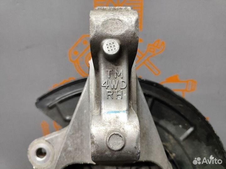 Поворотный кулак передний правый Hyundai Santa Fe