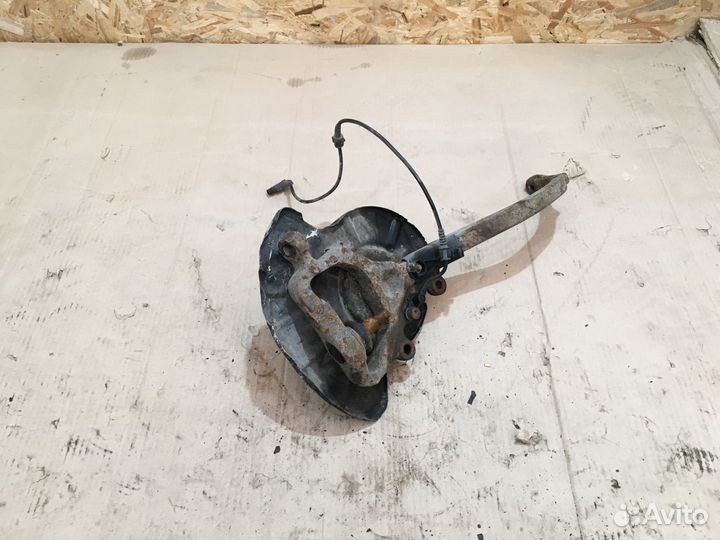 Кулак mercedes benz W220 (1998-2005)