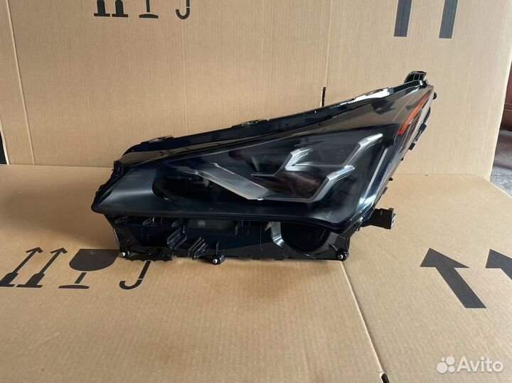 Фара левая Lexus NX300H NX200 AYZ10 koito:78-32