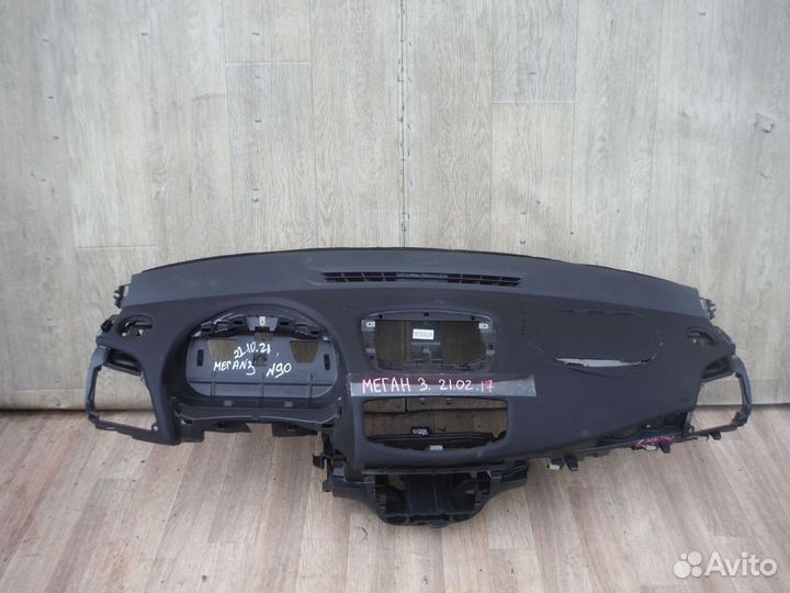 Торпеда панель приборов №90 Renault Megane 3 2012