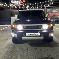 Toyota FJ Cruiser 4.0 AT, 2009, 170 000 км, с пробегом, цена 3 100 000 руб.