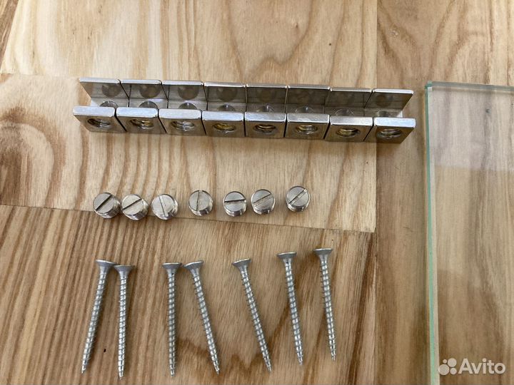 Стеклянные полочки