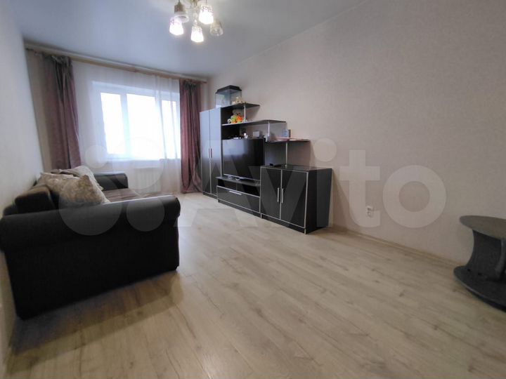 1-к. квартира, 42 м², 3/18 эт.