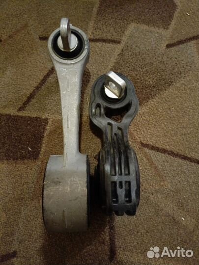 Нижняя подушка двигателя на Хонду Цивик 4д