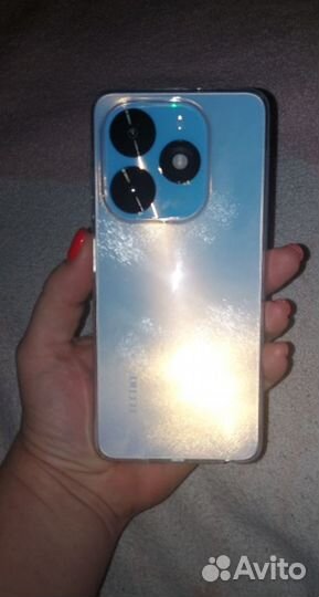 TECNO Spark Go 2024, 4/64 ГБ