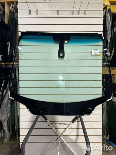 Лобовое стекло Citroen c4 Ситроен с4