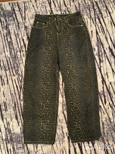 Широкие леопардовые джинсы