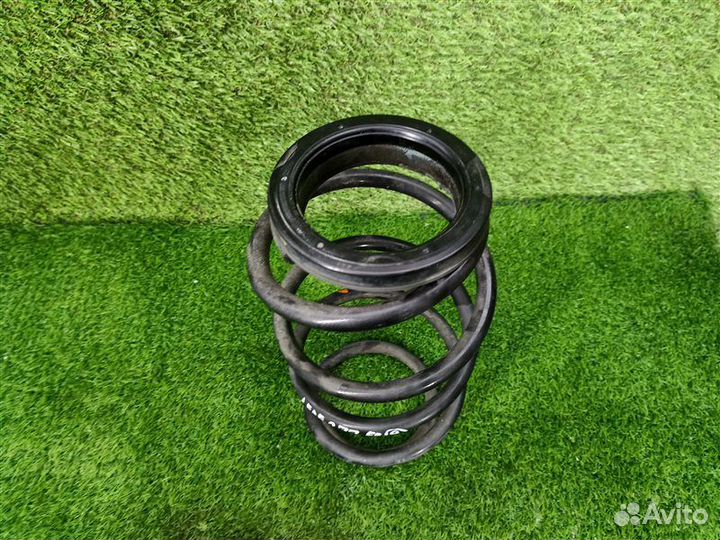 Пружина подвески передняя правая Nissan Leaf