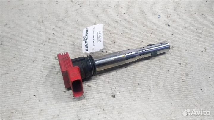 Катушка зажигания Audi A4 B8 07-12г