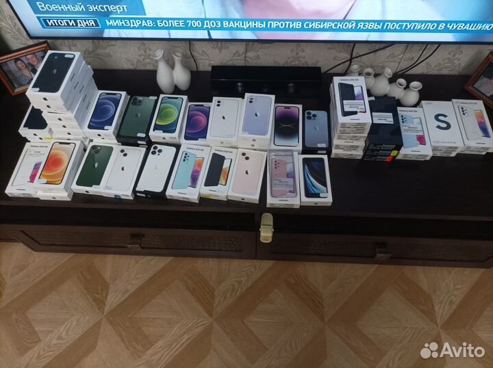 Коробки от телефонов iPhone/Samsung