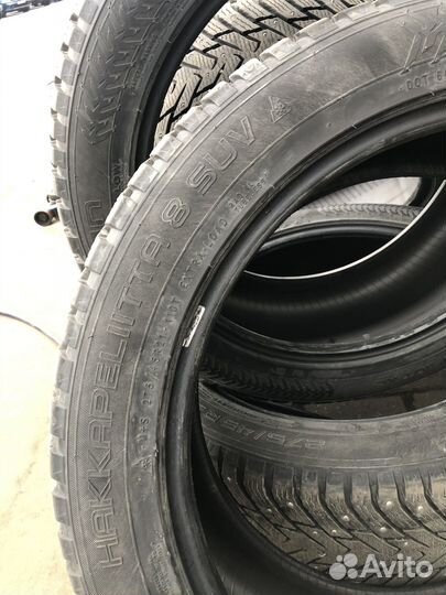 Nokian Tyres Hakkapeliitta 8 SUV 275/45 R21 110T