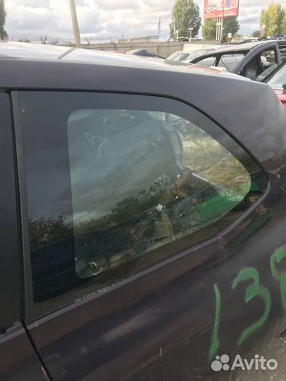 Стекло глухое заднее Toyota Auris E150 Купэ