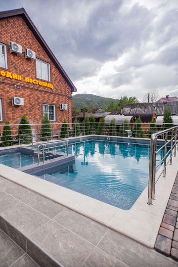 Коттедж 1000 м² на участке 14 сот.