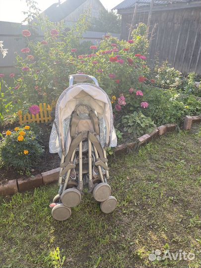 Прогулочная коляска