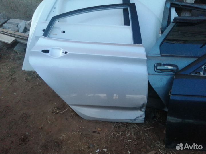 Дверь задняя солярис