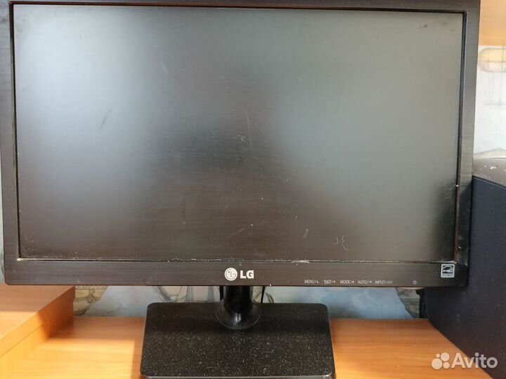 Продаю монитор