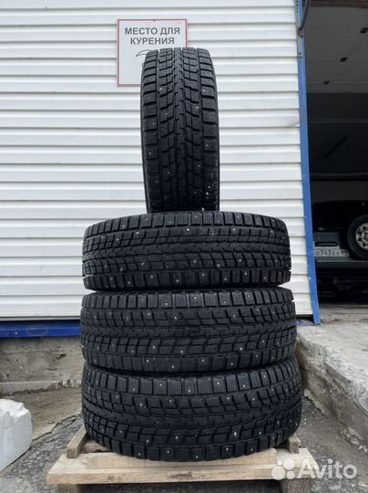 Dunlop SP Winter Ice 01 205/70 R15