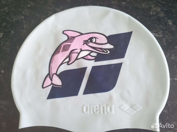 Шорты для фитнеса. Шапочки для бассейна