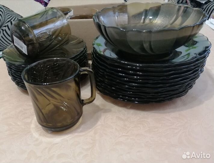 Набор столовой посуды тарелки + кружки