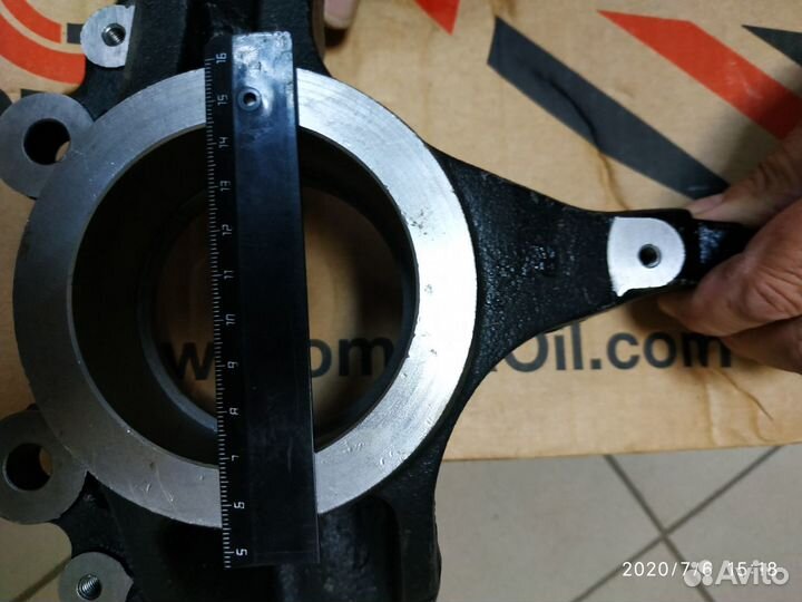 Продам правый поворотный кулак форд фокус.Мазда3