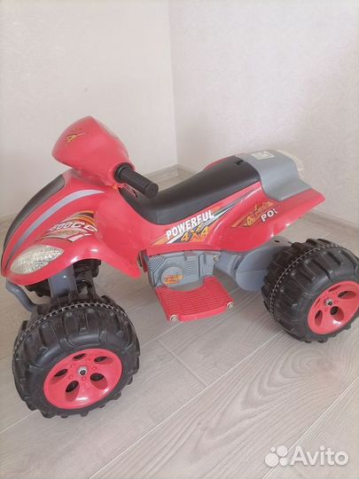 Детский квадроцикл на аккумуляторе