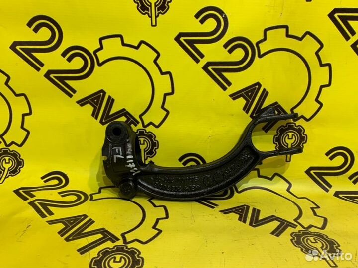 Кронштейн амортизатора передний левый Audi A4 8K2