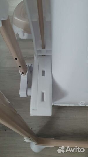 Стульчик для кормления capella