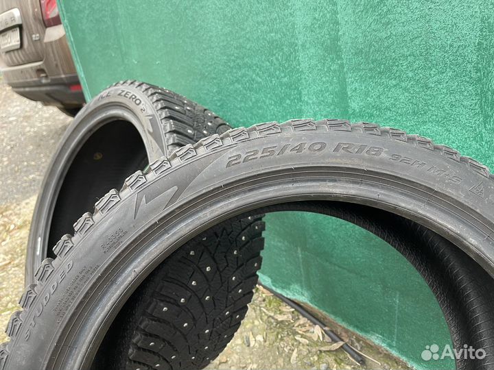 Pirelli Ice Zero 2 225/40 R18 92H