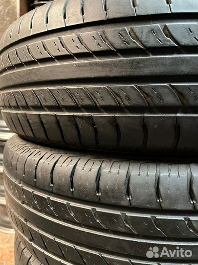 Nexen Roadian 541 235/75 R16