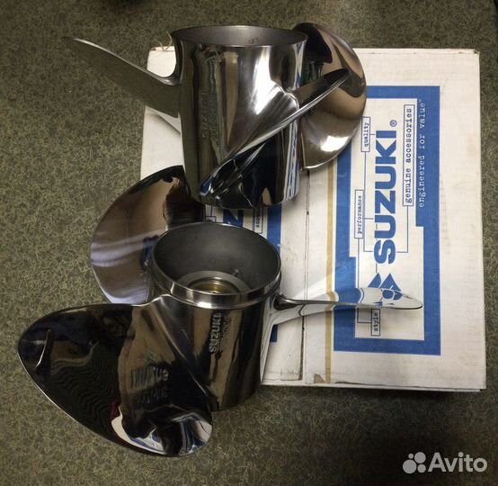 Комплект винта Suzuki DF325A-350A шаг24’, 18’