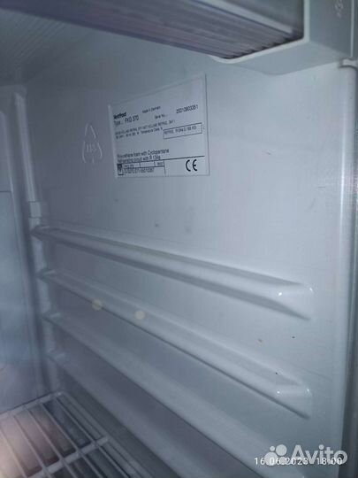 Холодильник Vestfrost FKG 370