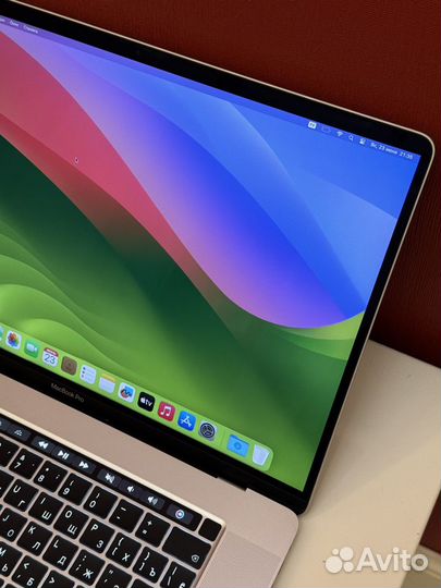 2021, MacBook Pro 16 Core i7, 16GB, 512GB SSD