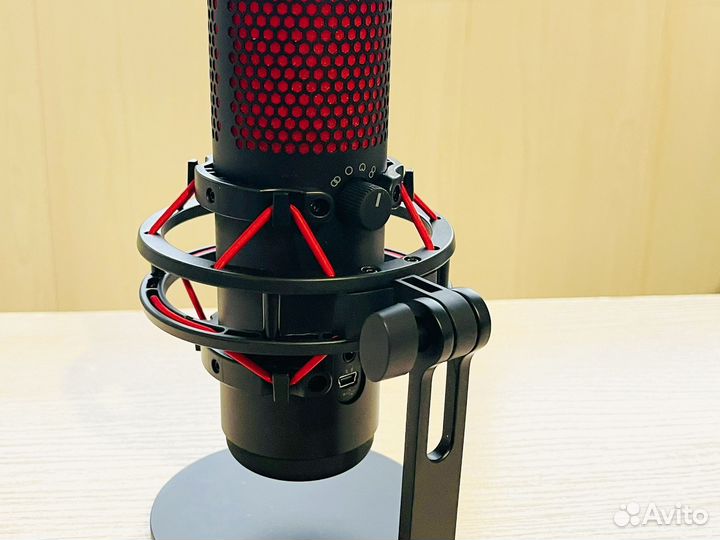 Игровой Микрофон HyperX QuadCast Black/Red