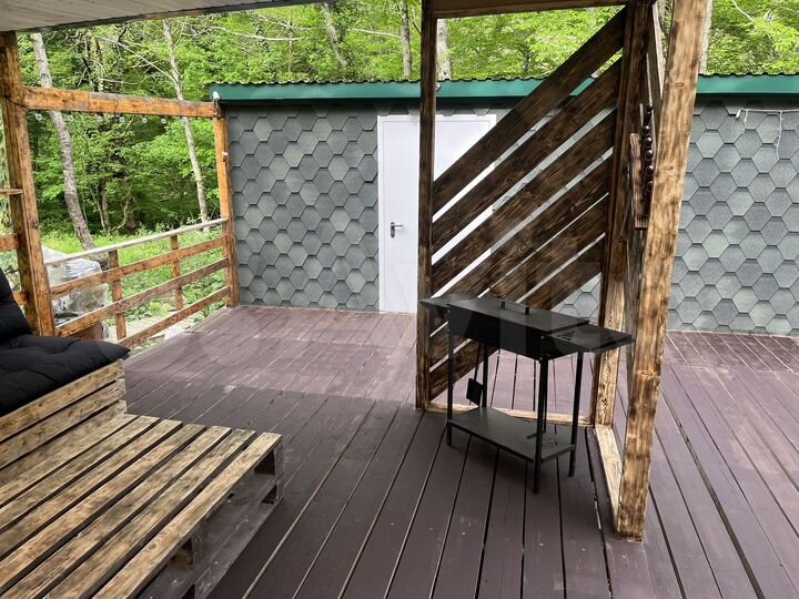 Дом 65 м² на участке 4 сот.