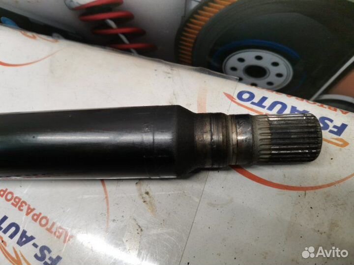 Привод передний правый Volvo V60 2.0 дизель D5204T