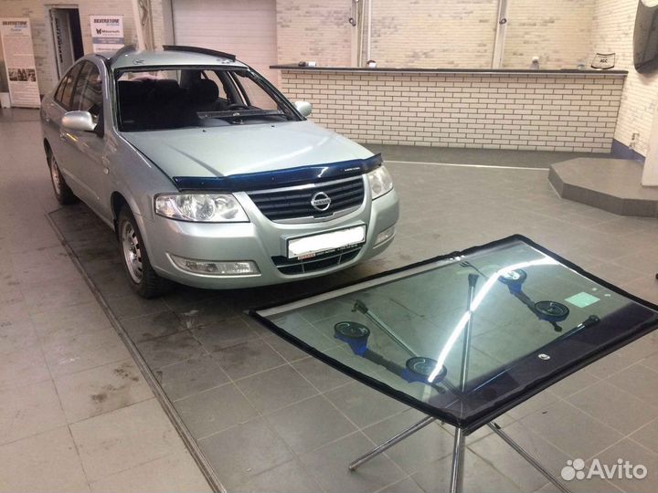 Лобовое стекло Ниссан Альмера