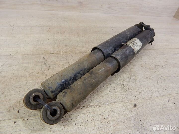 Амортизаторы задние Ford Focus 2