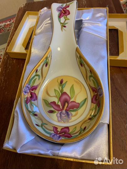 Подставка под ложку в коробке