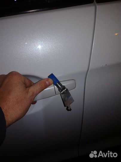 Вскрытие замков дверей. Прикуривание авто