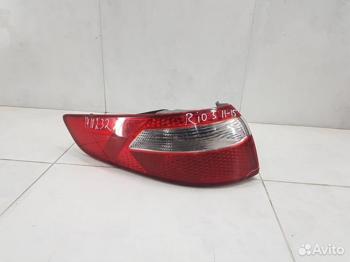 Фонарь задний левый наружный Kia Rio
