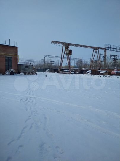 База с производственно-складскими, в центре