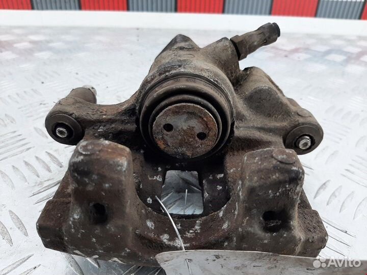 Суппорт задний левый для Ford Focus 2 1365653