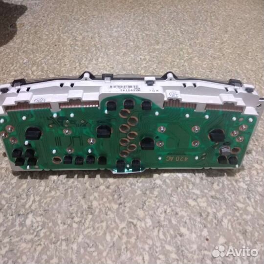 Панель приборов